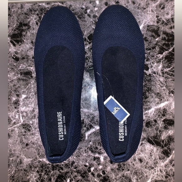 cushionaire Shoes - Cushionaire Tyra Knit Ballet Flats Navy Blue Women’s size 8.5